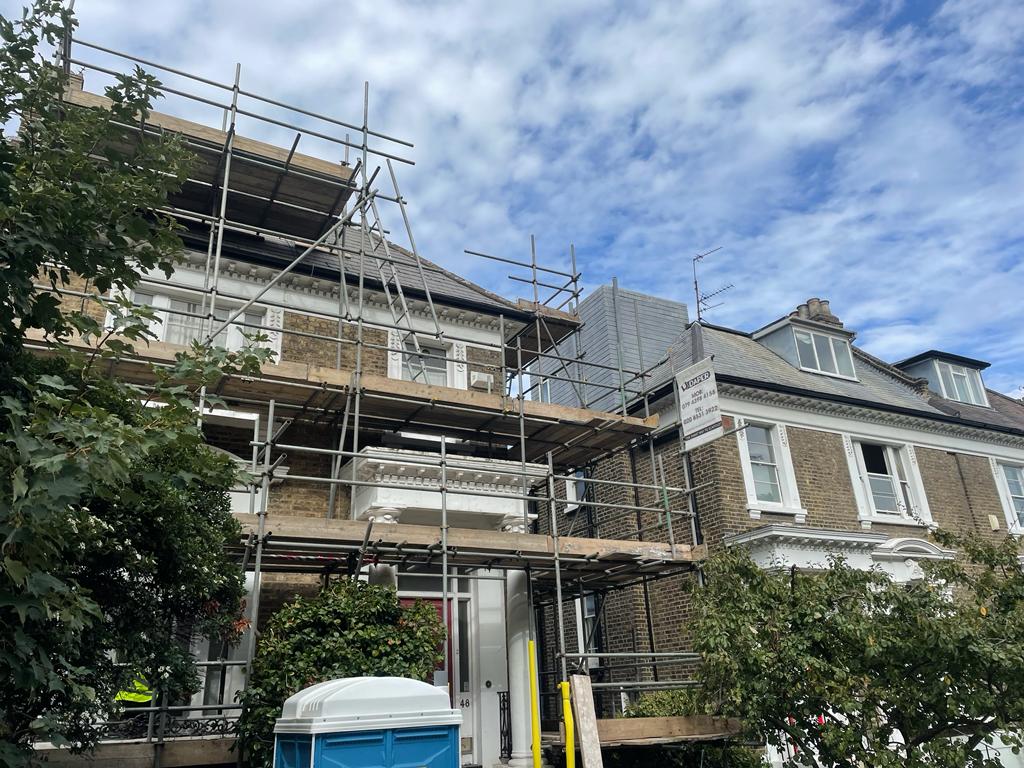 Daper Scaffolding Safe and Secure Dismantling